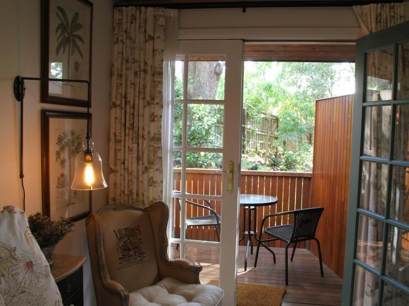 Arabella Guesthouse Alexandra Headland Exterior photo