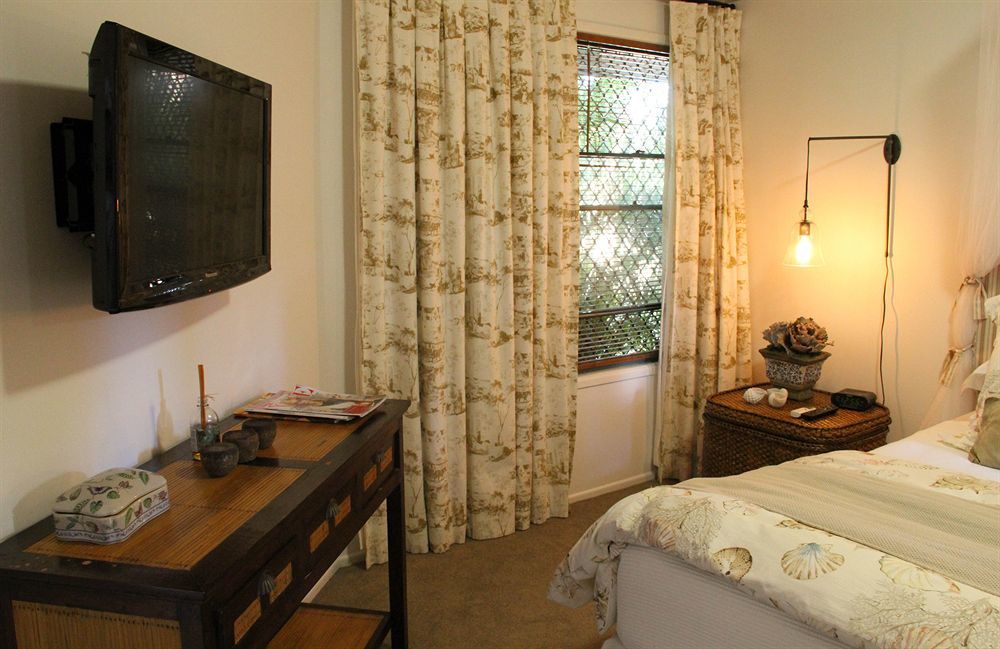Arabella Guesthouse Alexandra Headland Exterior photo