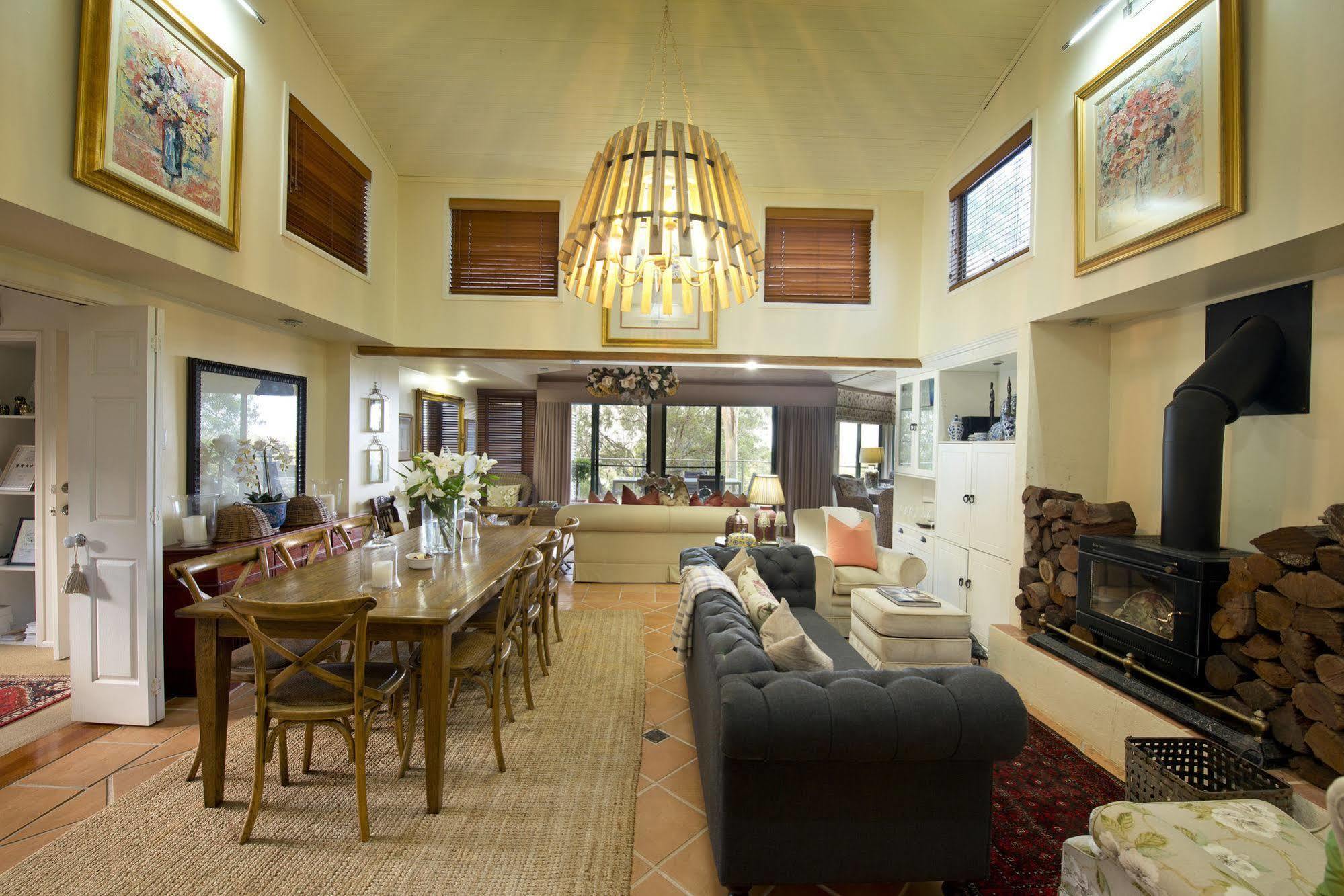 Arabella Guesthouse Alexandra Headland Exterior photo